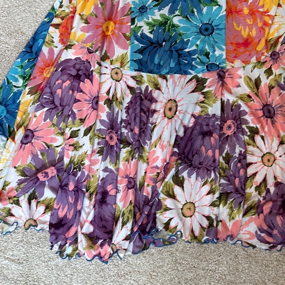 25-💼Adorable Floral Summer Cardigan. Lightweight Polyester Mesh, Ruffled detail - Picture 12 of 12